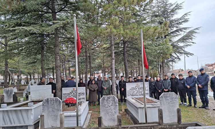 Nevzat ALTUNTAŞ'ı Kabri Başında Andık