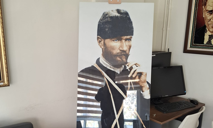 Süleyman GÜRZ'ün Anlamlı Hediyesi